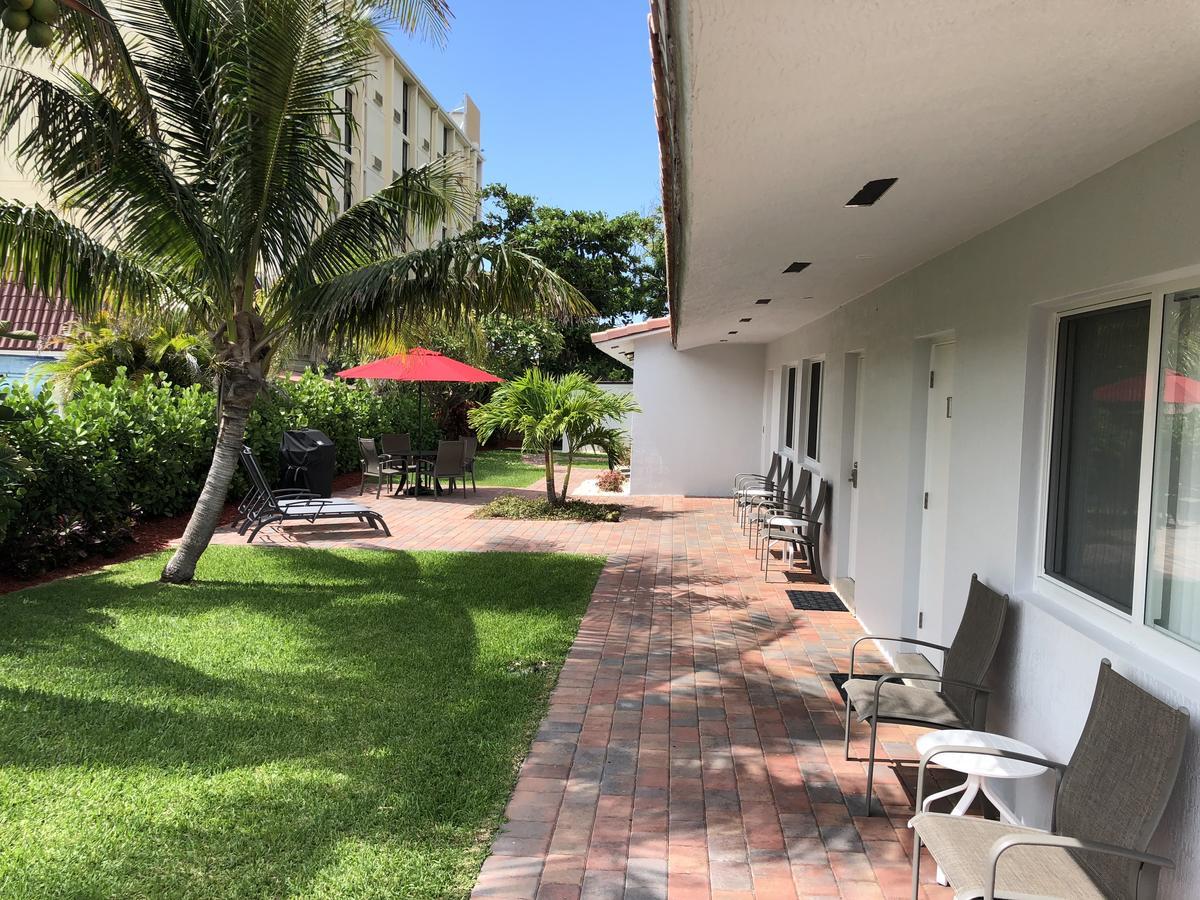 Elizabeth House Inn Deerfield Beach Extérieur photo